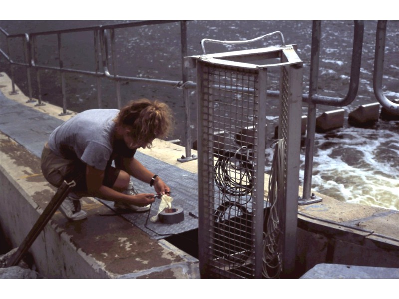 Installing underwater cameras at the fishway, Mannheim Weir, Kitchener, Ontario